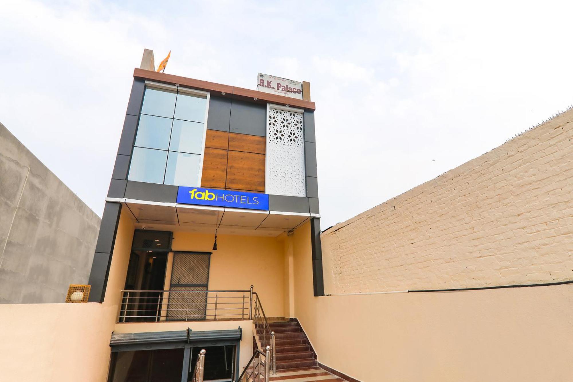 Fabhotel Rk Palace Ayodhya ภายนอก รูปภาพ