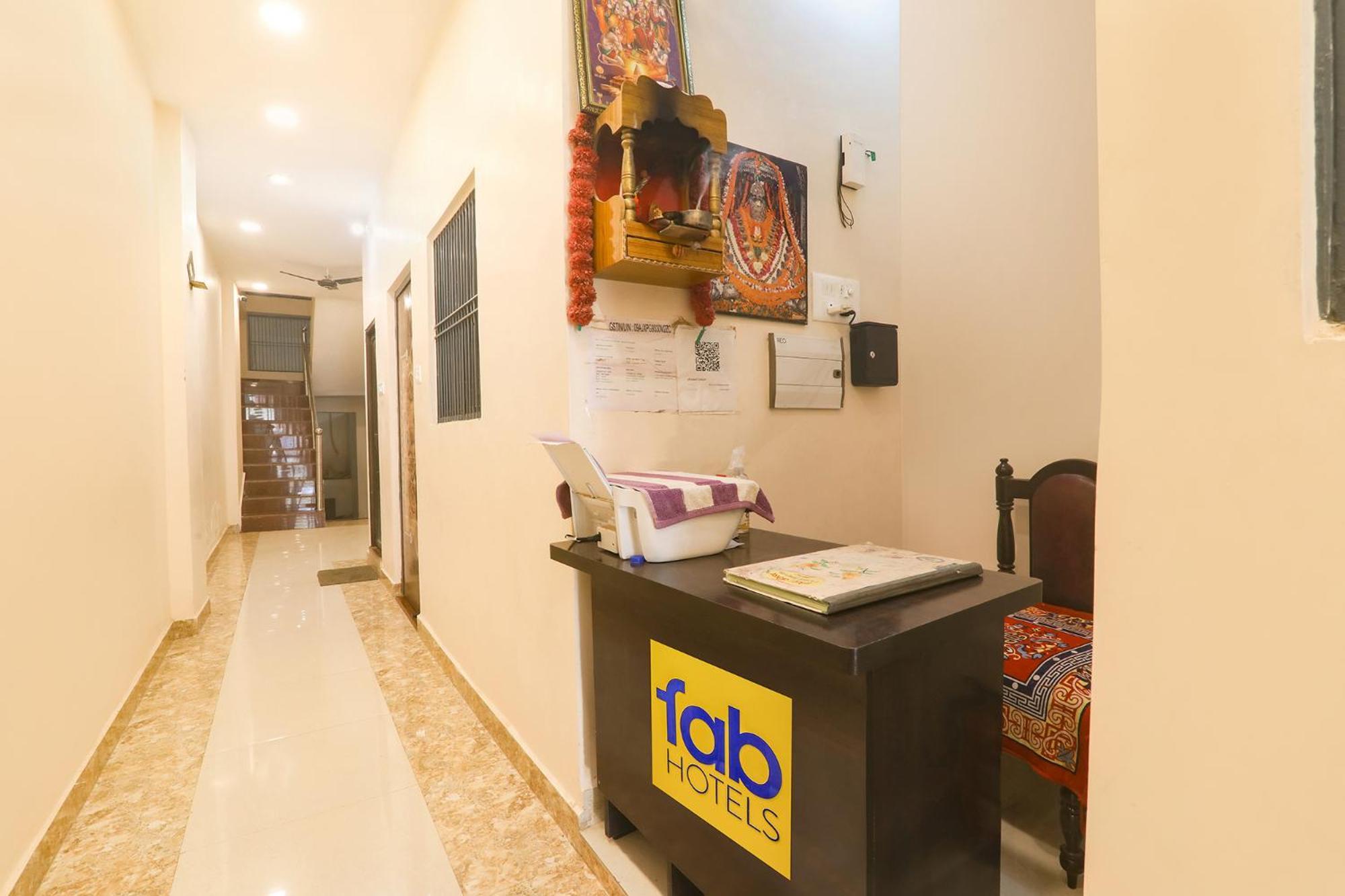 Fabhotel Rk Palace Ayodhya ภายนอก รูปภาพ