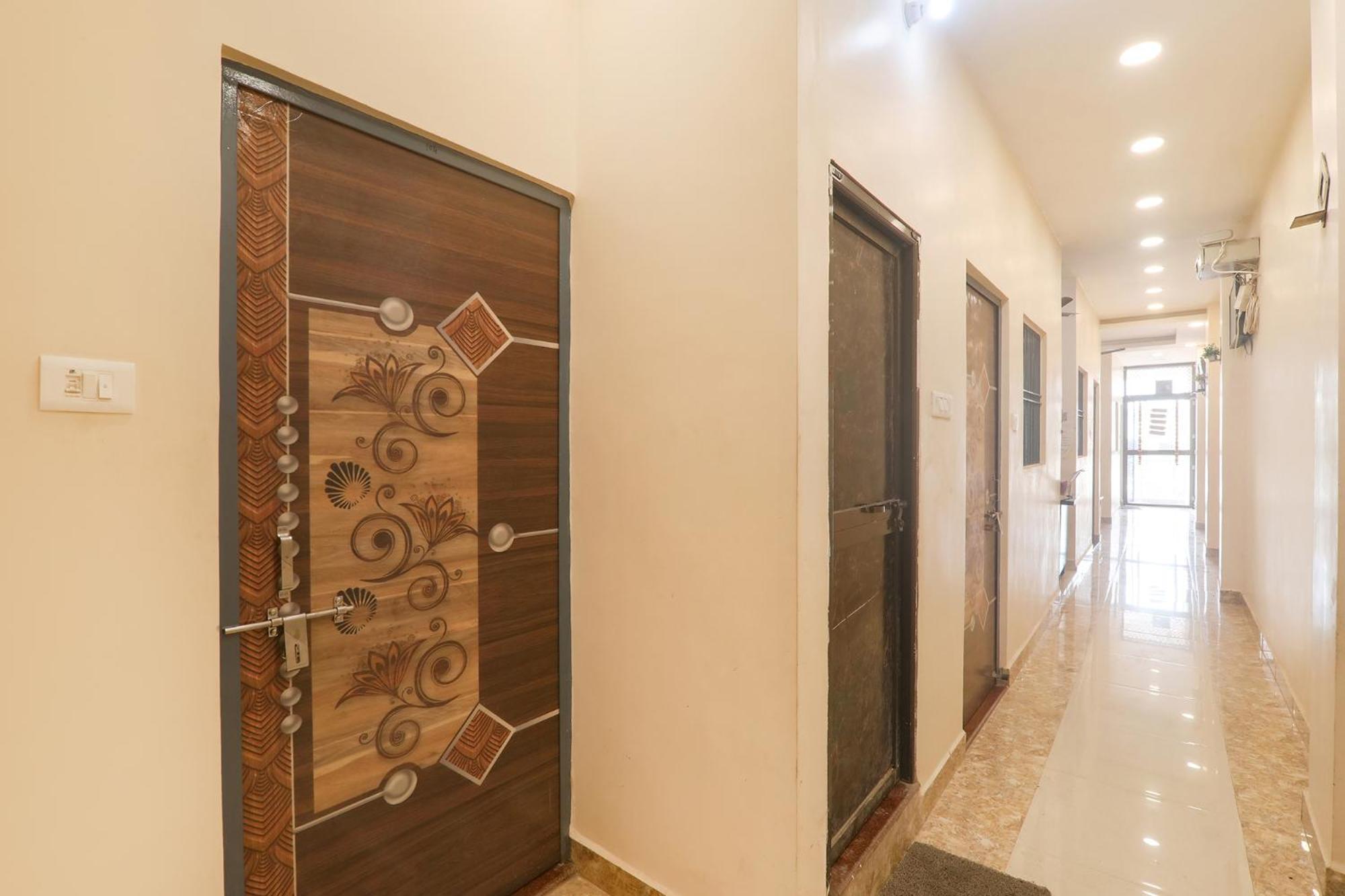 Fabhotel Rk Palace Ayodhya ภายนอก รูปภาพ